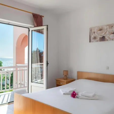 Apartment Tea Gradac (Split-Dalmatia)